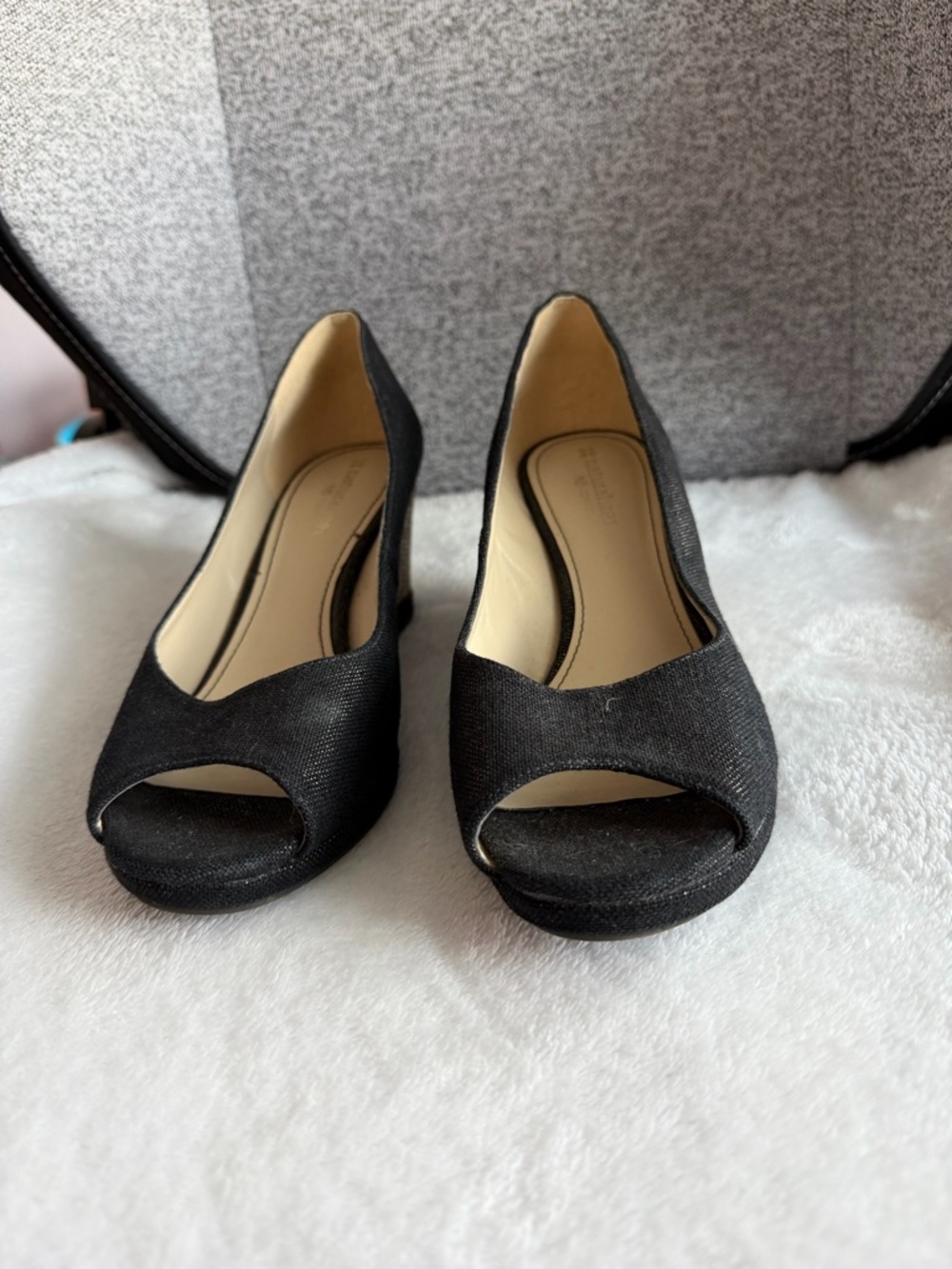 NWOT Women’s Naturalizer Wedges. Shimmer Black. Size 7.5